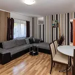One-bedroom 13 *